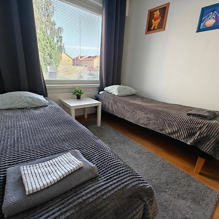 3-Room Apartment In Oulu Center, Parking מראה חיצוני תמונה