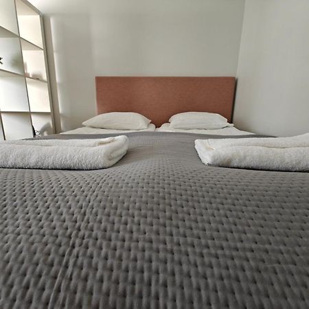 3-Room Apartment In Oulu Center, Parking מראה חיצוני תמונה