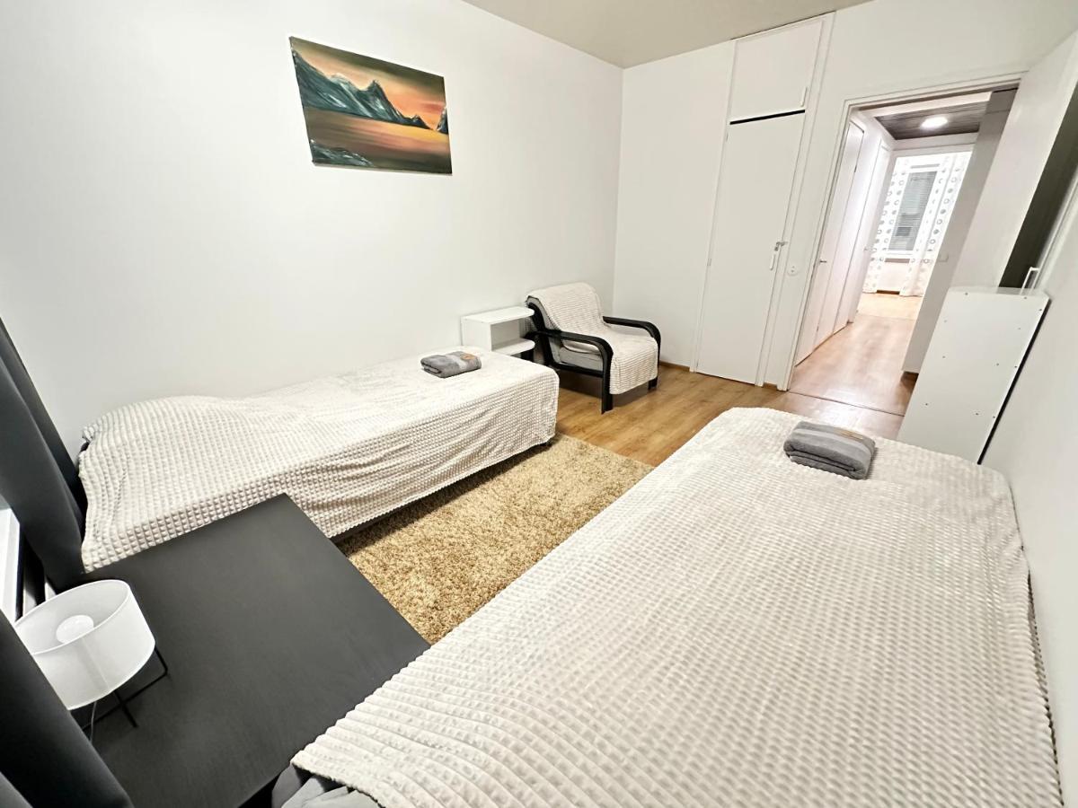 3-Room Apartment In Oulu Center, Parking מראה חיצוני תמונה