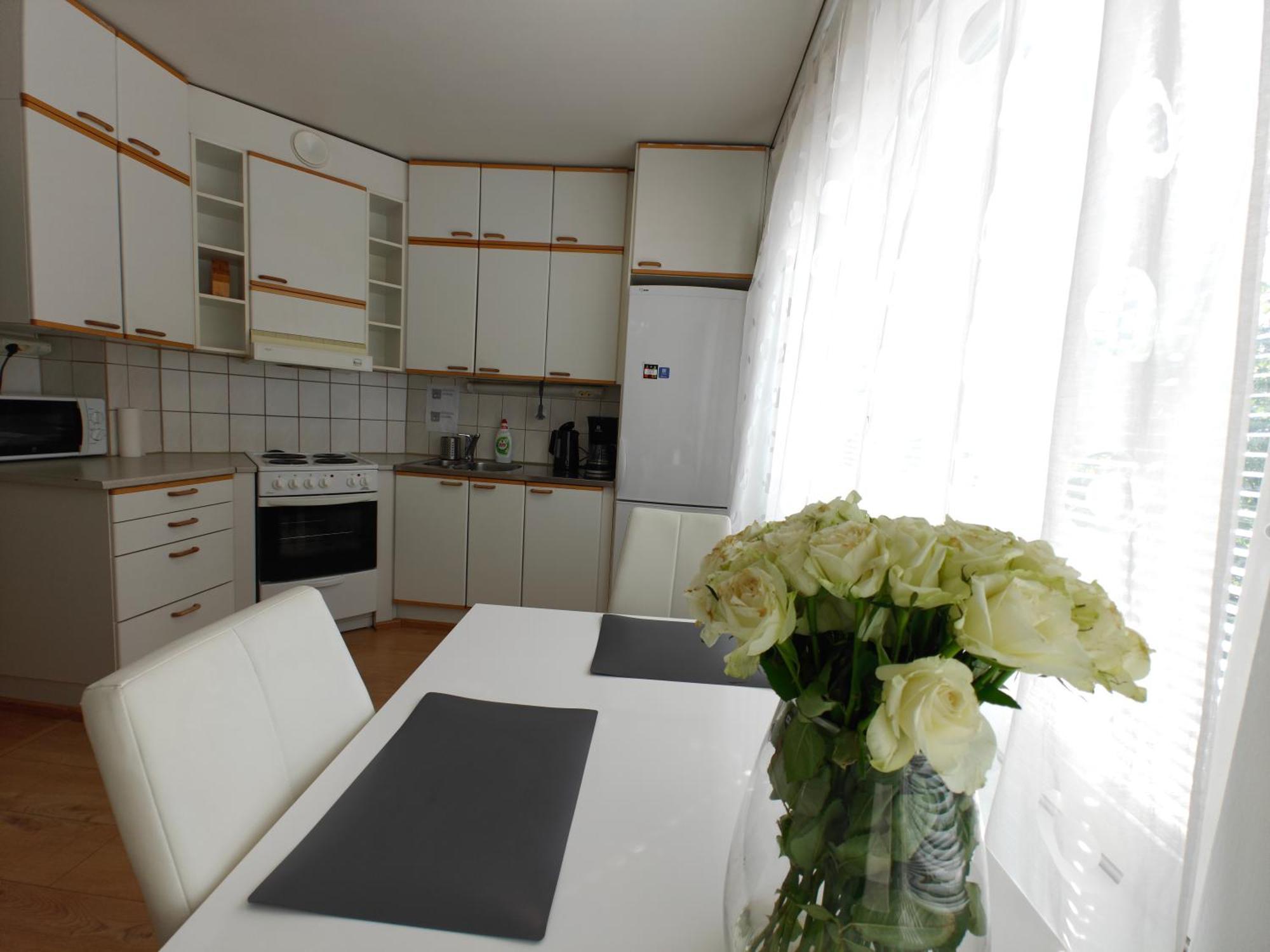 3-Room Apartment In Oulu Center, Parking מראה חיצוני תמונה