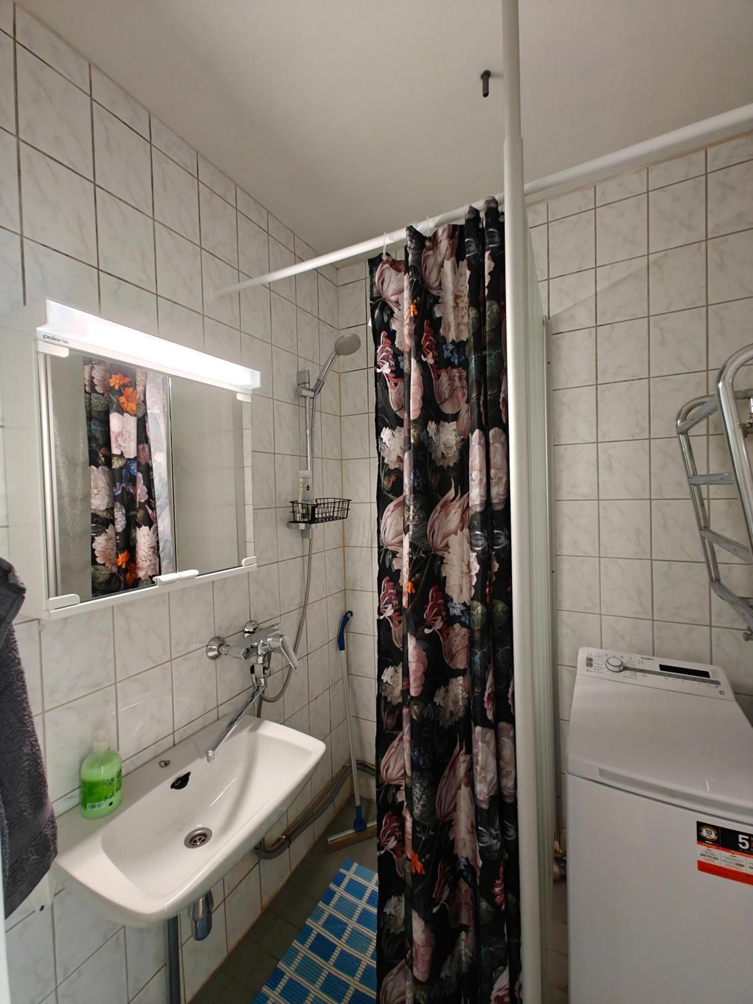 3-Room Apartment In Oulu Center, Parking מראה חיצוני תמונה